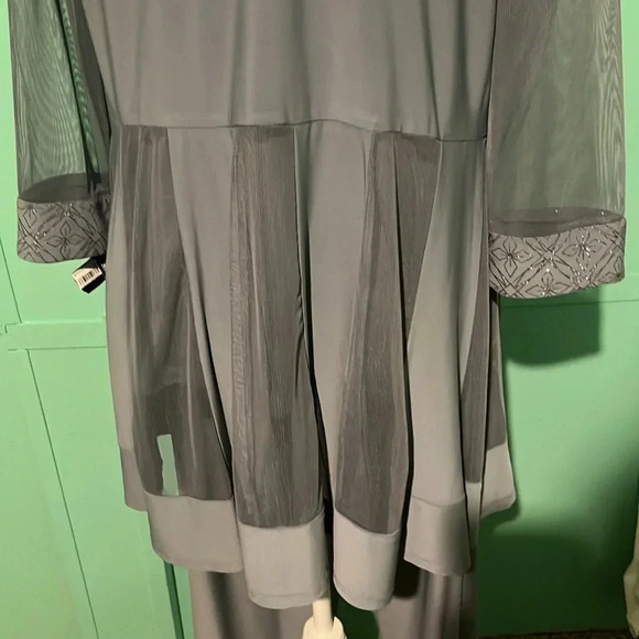 Gorgeous pantsuit - Picture 11 of 14